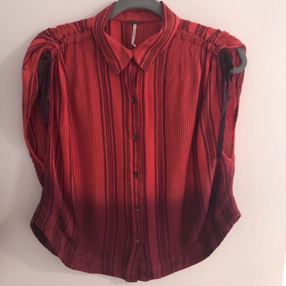 Free People Women’s Sleeveless Shirt
